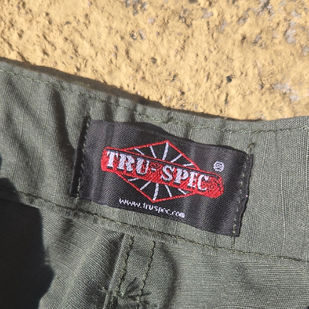 Men's Outdoor Cargo Pants - Olive #AS2 - Picture 2 of 4